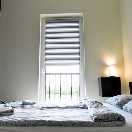 Ach To Tu! Apartament Zator Kültér fotó